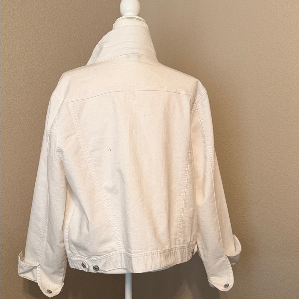 Basic Editions White Jean Jacket - Picture 3 of 3